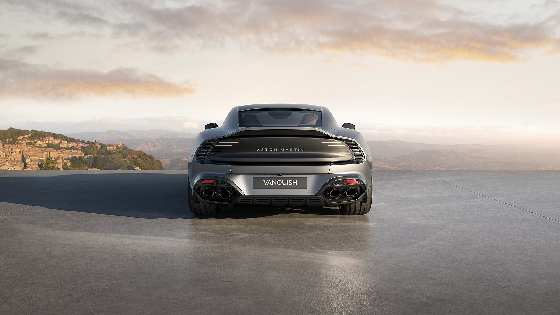 Aston Martin Vanquish 25